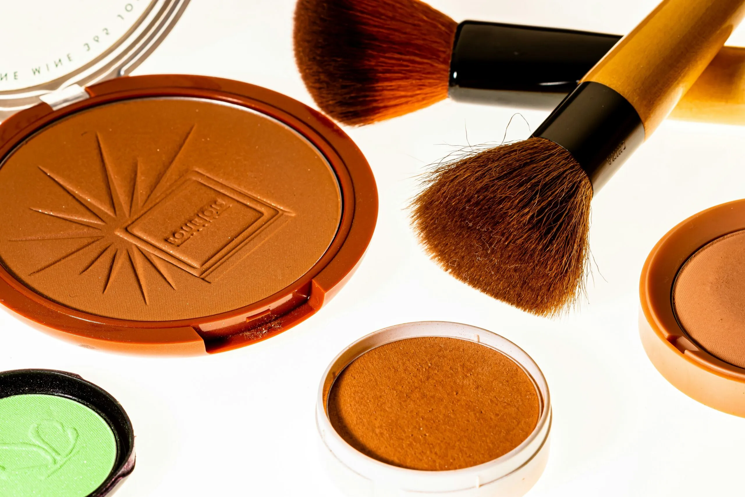 brown and black makeup brush