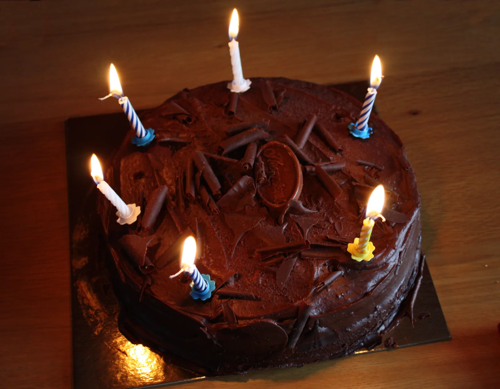 Birthday cake with 6 candles