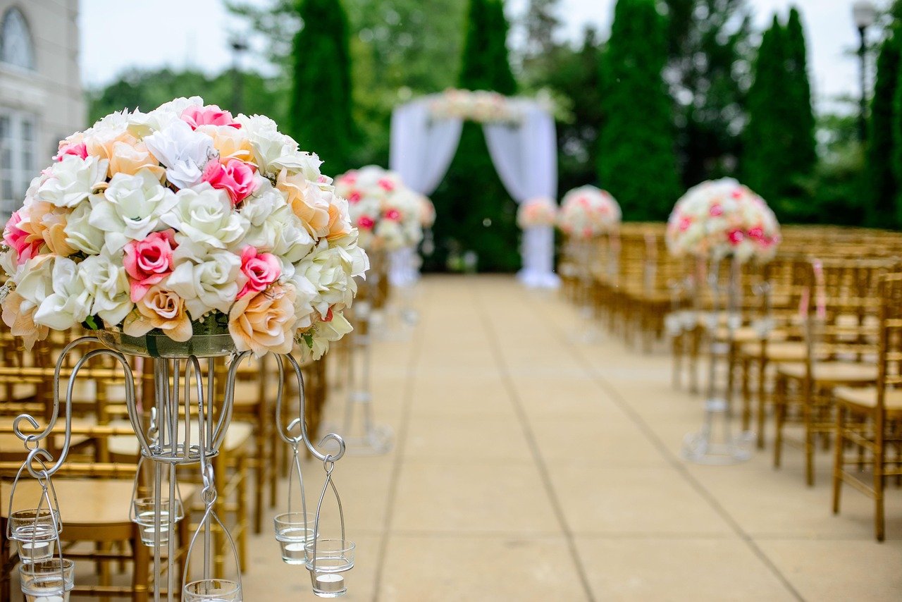 wedding, aisle, flower arrangement, bloom, flower wallpaper, blossom, flower background, nature, bouquet, celebration, beautiful flowers, chairs, decoration, flora, flowers, roses, event, wedding photography, wedding preparations
