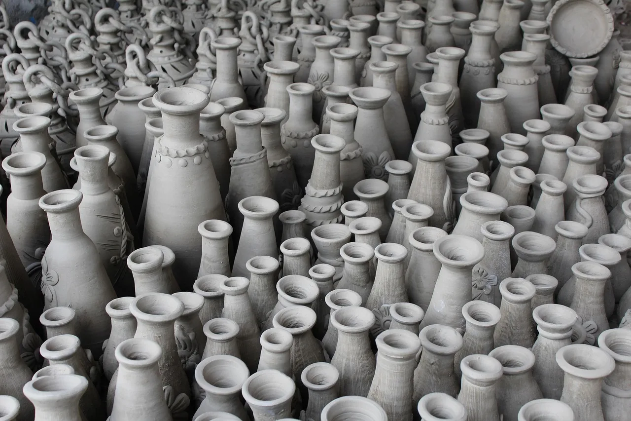 gliniane garnki, wazon, terakota, garncarstwo, natura, urna, doniczka, ceramiczny, gliniany, tradycyjny, projekt, pojemnik, dzban, rękodzieło, słoik, amfora, ogród, wykonany ręcznie, archeologia, dekoracja, antyczny, kultura, dekoracyjny