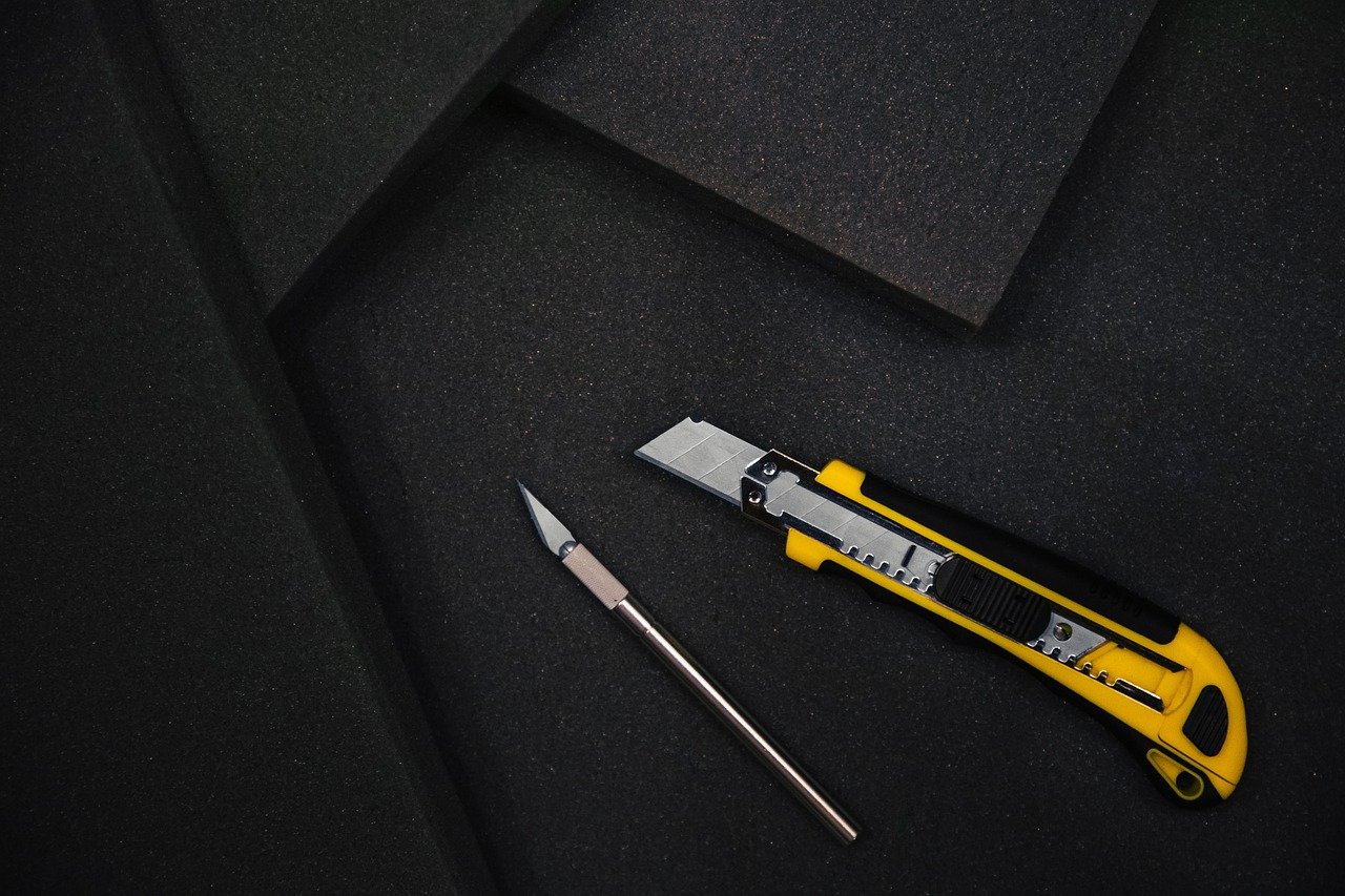 knife, tools, cutting, constructing, sponge, cut, diy, home, equipment, repair, renovation, improvement, do it yourself, hobby, home improvement, assembly, preparation, fix, utensil, gray home, gray tools, knife, diy, diy, diy, diy, diy, home improvement