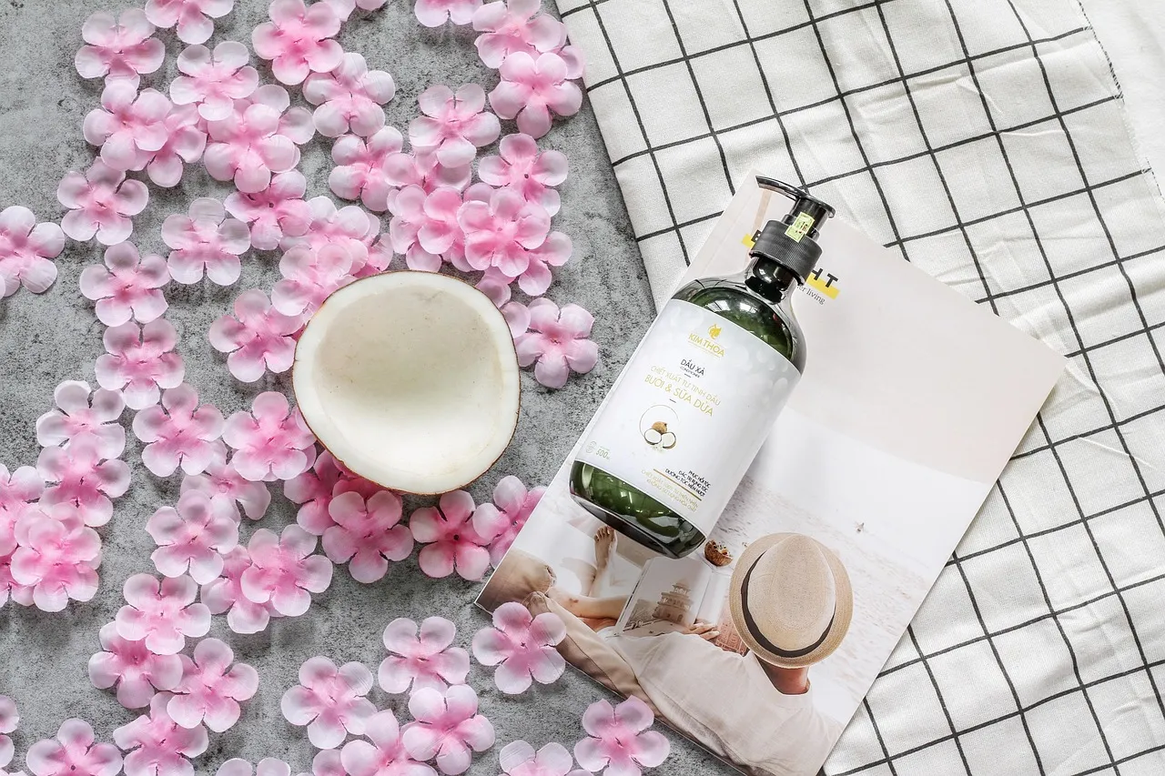 shampoo, flatlay, coconut, flower background, grapefruit, flower, peach blossom, beautiful flowers, hair, hair care, flower wallpaper, hair loss, loss, background fabric, striped, the square, nature, book
