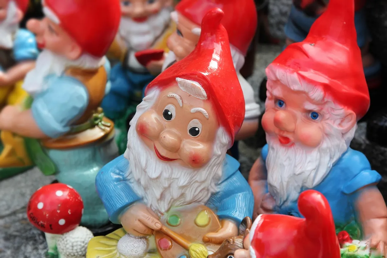 dwarf, gnome, souvenir, cute, ornament, garden gnome, lawn gnome, red, dwarf, gnome, gnome, gnome, gnome, gnome, garden gnome, lawn gnome