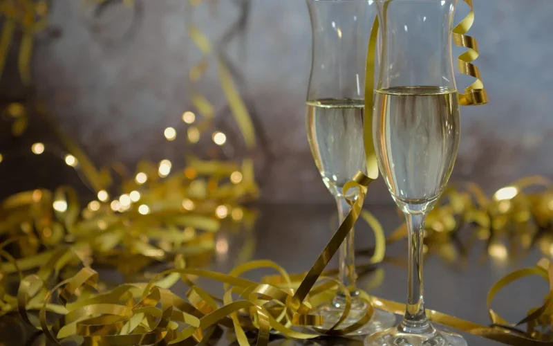 sylwester, szczęśliwego nowego roku, wino musujące, okulary, girlandy, uroczystość, new year's day, impreza, prost, okrzyki nowego roku, sylwester, sylwester, sylwester, sylwester, sylwester, impreza