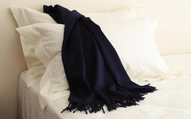 szalik, pashmina, bed, sheet, poduszka, sypialnie