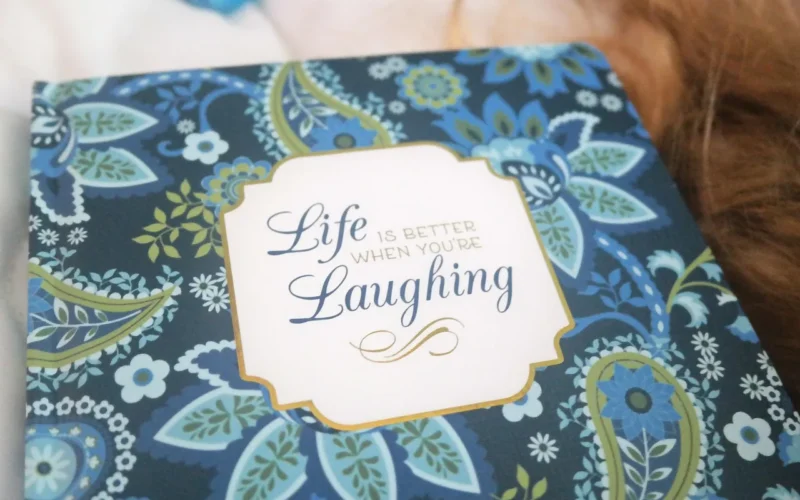 laugh, uśmiech, śmiać się, szczęście, czytaj, życie, książki, szczęśliwy, laughing, miłość